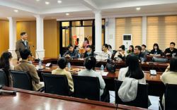 ngay-hoi-tuyen-dung-2025-co-hoi-viec-lam-cho-sinh-vien-su-pham-truong-dai-hoc-q